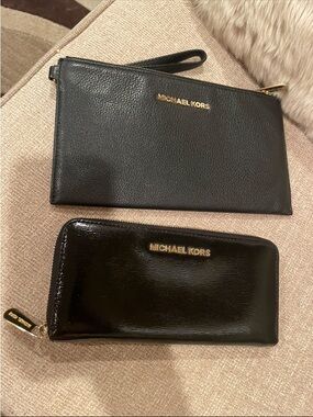 Michael Kors Black Leather Wristlet & Patent Zip Wallet Set